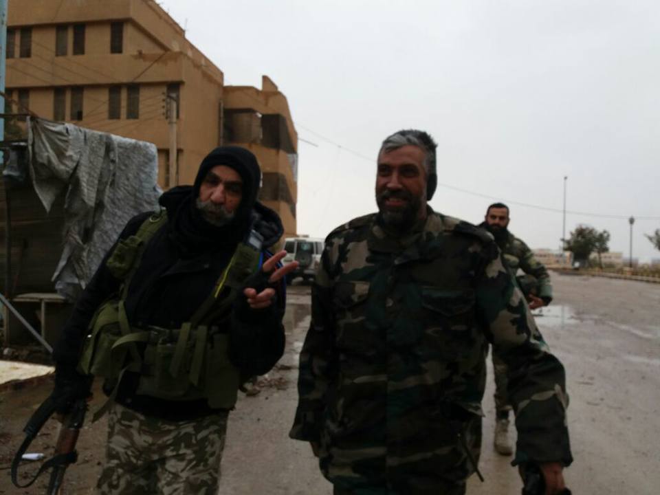 ضباط سوريون في دير الزور