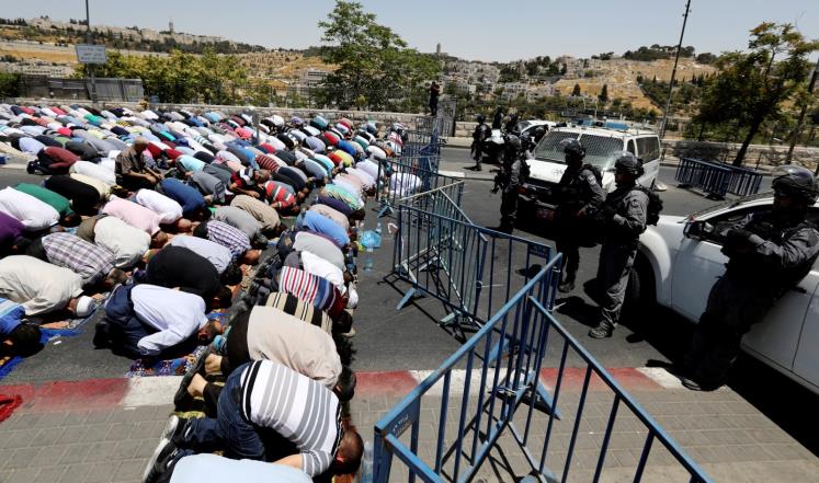الفلسطينيون يدعون لجمعة غصب في القدس المحتلة