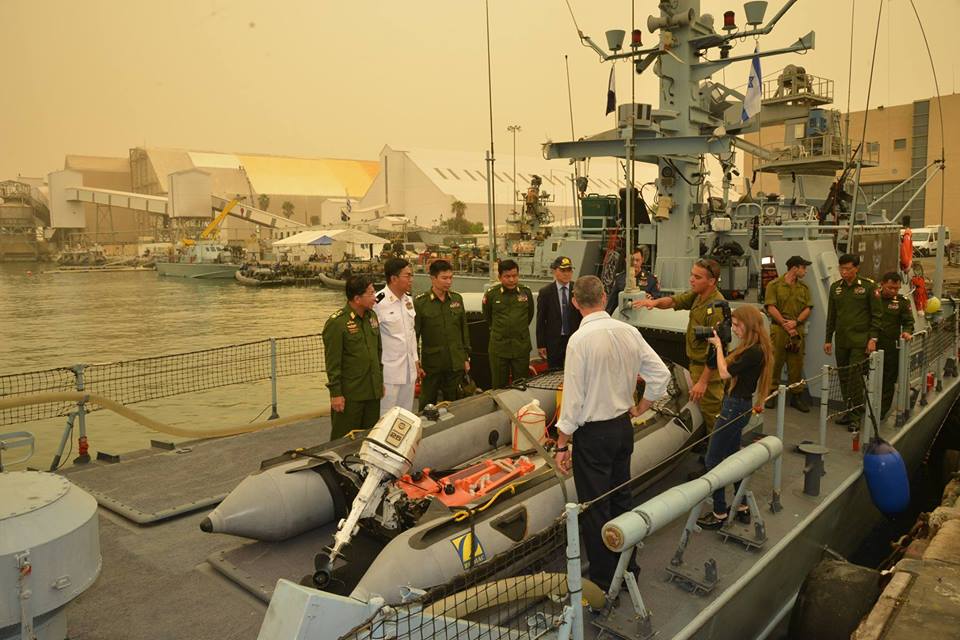 قادة ميانمار العسكريين في تل أبيب لشراء سفن حربية 