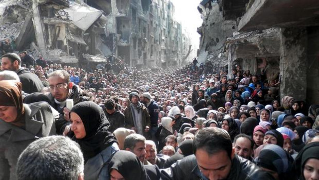 Palestinians Escaping Conflict Denied Entry to Syria’s Neighbors: Report