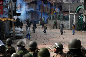 Fresh Clashes in Kashmir Leave Two Dead