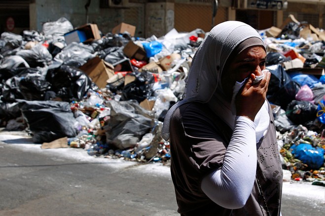 أزمة النفايات: فتّشوا عن الحريرية والجنبلاطيّة