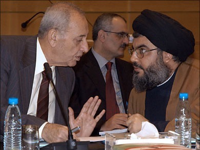 الحوار أمل اللبنانيين الأخير لإبعاد شبح الفتنة الداخلية: من يحاول إفشاله؟