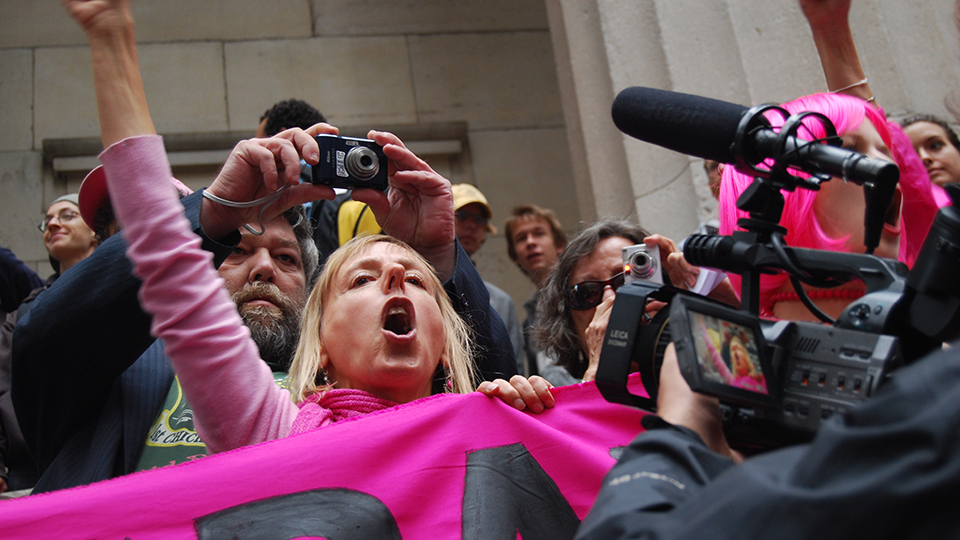 محللة امريكية تتحدث عن مصاديق عدم كفاءة آل سعود وتدعو لقطع العلاقات مع الرياض