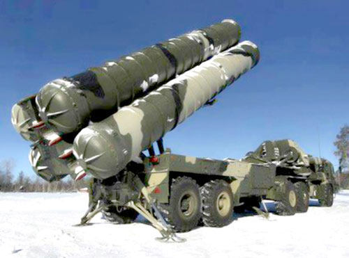 منظومة الصواريخ الروسية "S 300" تثیر غضب أمريكا والكيان الإسرائيلي