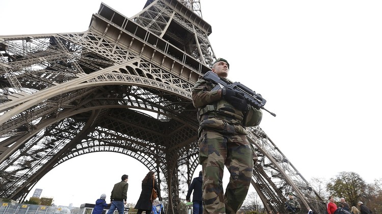 حُمّى هجمات باريس تقضّ مضاجع الدول الاوروبية