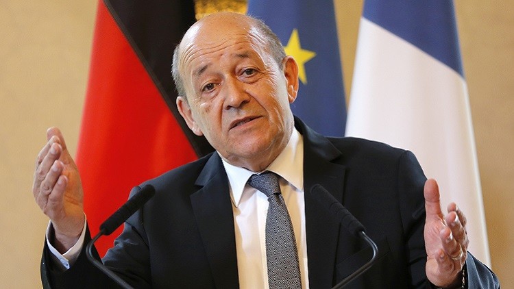 وزير الدفاع الفرنسي: معرضون لخطر الهجمات الكيمائية من قبل داعش