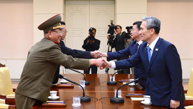Las dos Coreas celebran nuevas conversaciones sobre la crisis militar 