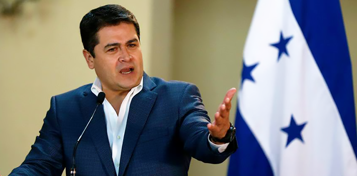 Presidente hondureño promete enjuiciar a corruptos, mientras oposición le acusa de corrupción
