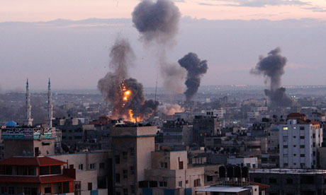 Cazas israelíes lanzan ataque aéreo contra empobrecida Franja de Gaza