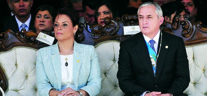 Destino de Pérez en la mano del Congreso de Guatemala