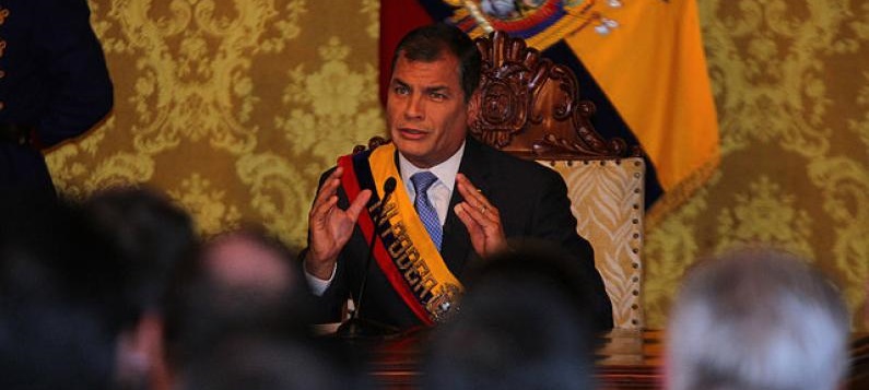 Correa anuncia el retiro temporal del proyecto de ley sobre impuestos a las herencias 