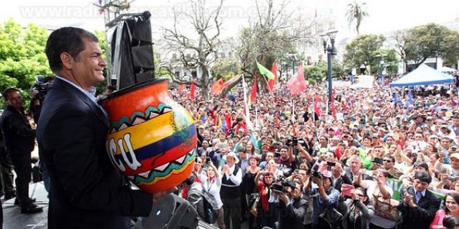 Marcha indígena en respaldo a la Revolución Ciudadana en Ecuador