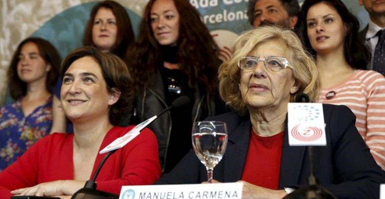 Oposición española toma las alcaldías de Madrid y Barcelona 