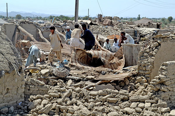 پاکستان میں شدید زلزلے کے باعث 120افراد جاں بحق