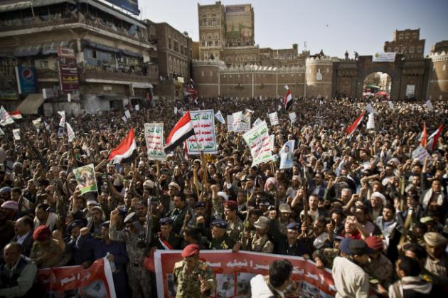 Manifestación multitudinaria en Yemen contra la brutalidad saudí 