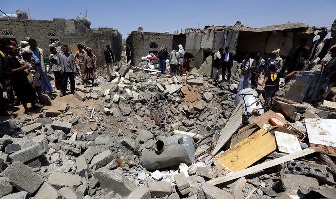 العدوان السعودي علي اليمن يدخل شهره الثالث مع استمرار قصف المنشآت المدنية