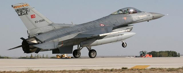 Turquía realiza primeros ataques aéreos contra Daesh en Siria