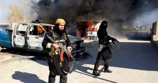 Mosul Civilians Rise against ISIS as Liberation Op Begins