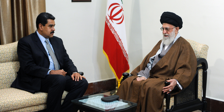 Ayatolá Jamenei: EEUU usa el petróleo como arma contra países independientes