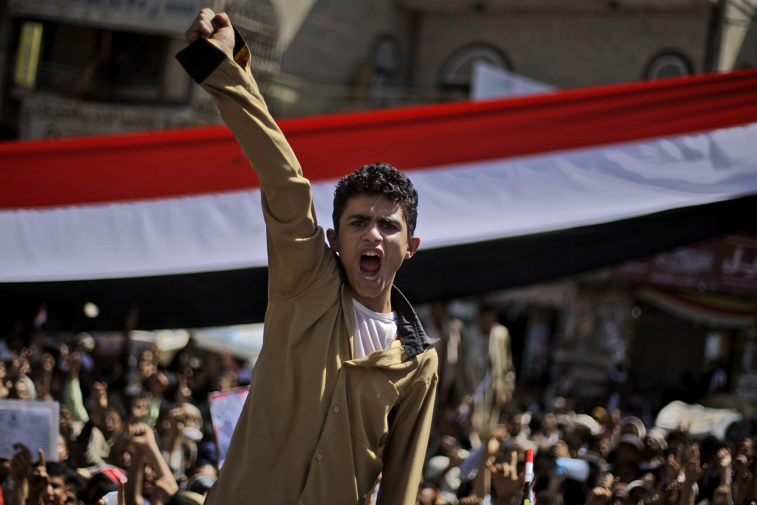 Yemeni People Denounce Saudi Attack on Sanaa