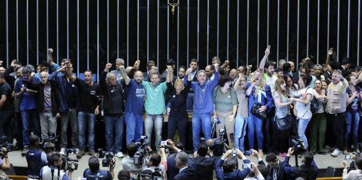 Brasileños protestan contra medidas neoliberales de Temer