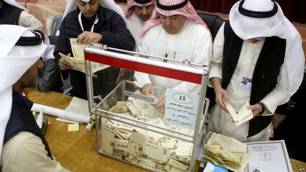 بالصور وصول اكبر ممولين لداعش في العراق وسوريا الى البرلمان الكويتي