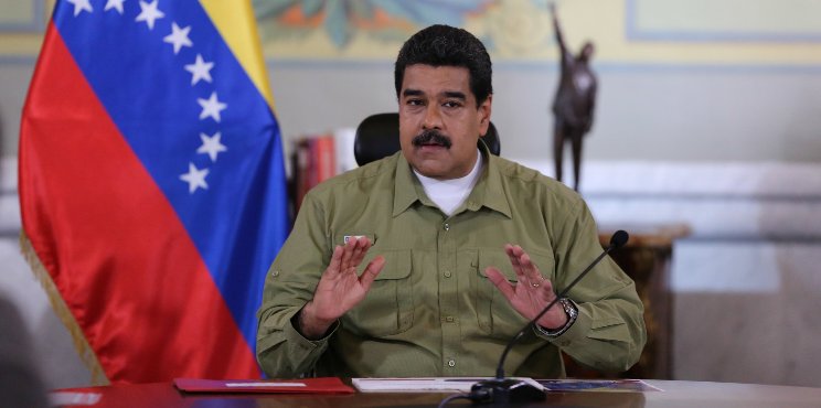 Maduro asegura que institucionalizará diálogo con la oposición hasta 2020