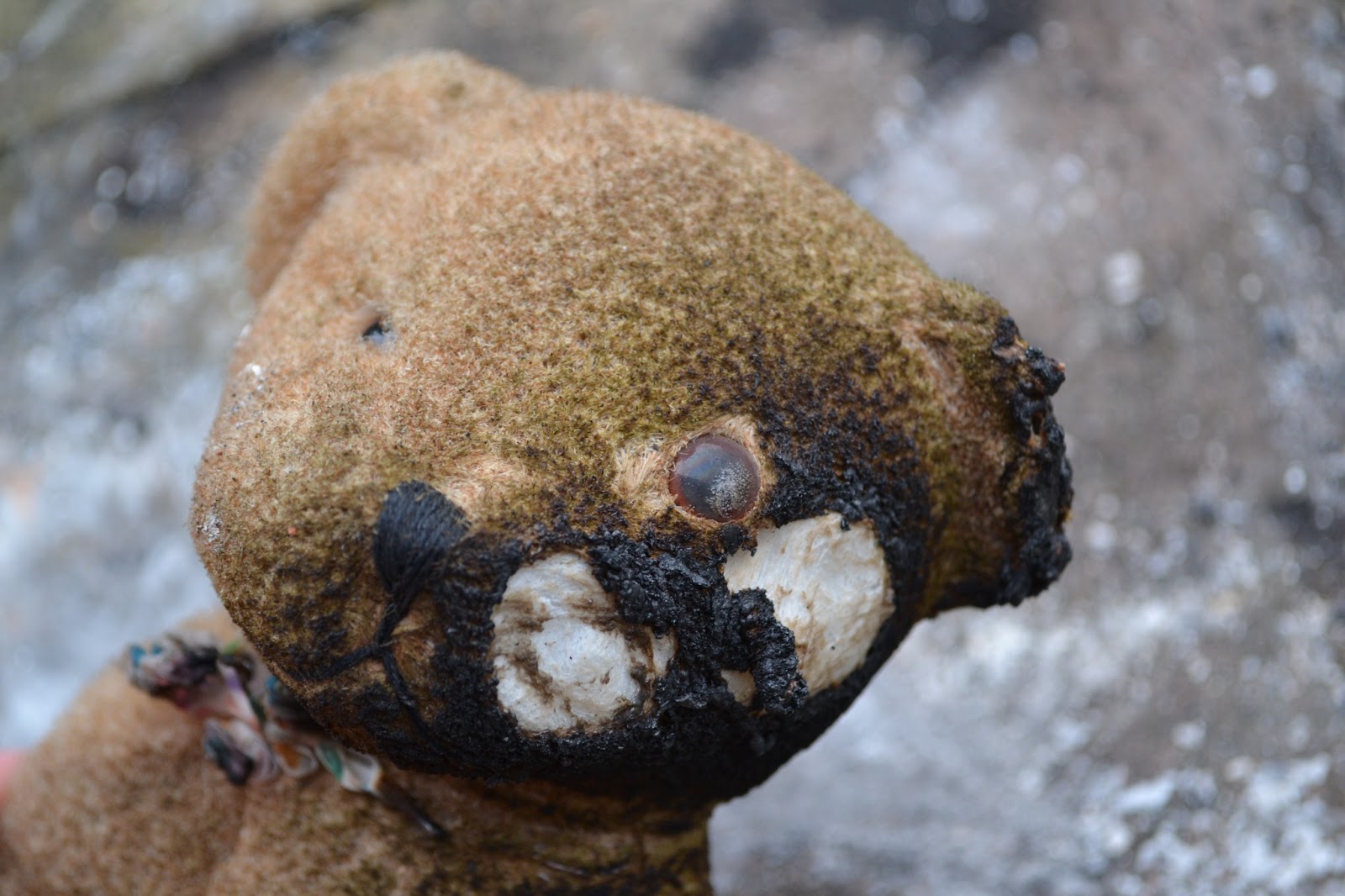 ISIS Leaves Bombed Toys to Kill Children even after Defeat in Iraqi Mosul