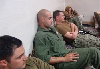 ایران نظامیان آمریکایی را آزاد کرد