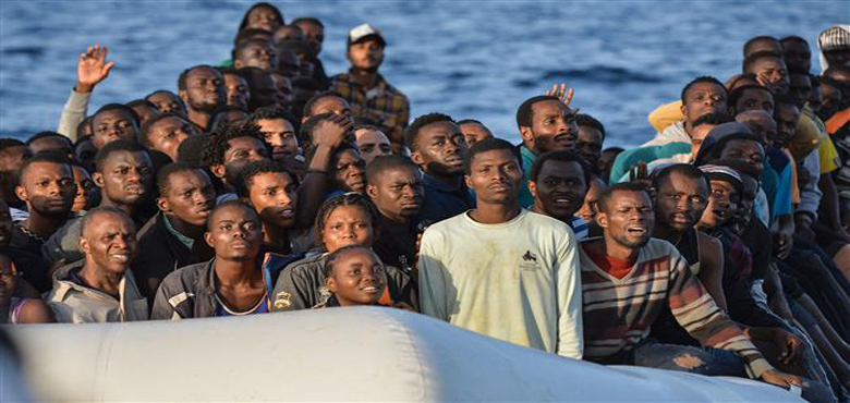 مہاجرین کی کشتی غرقاب ، دسیوں ہلاک