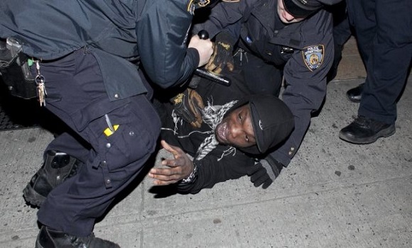 US Police Beat Black Man Till he Loses Vision in 1 Eye