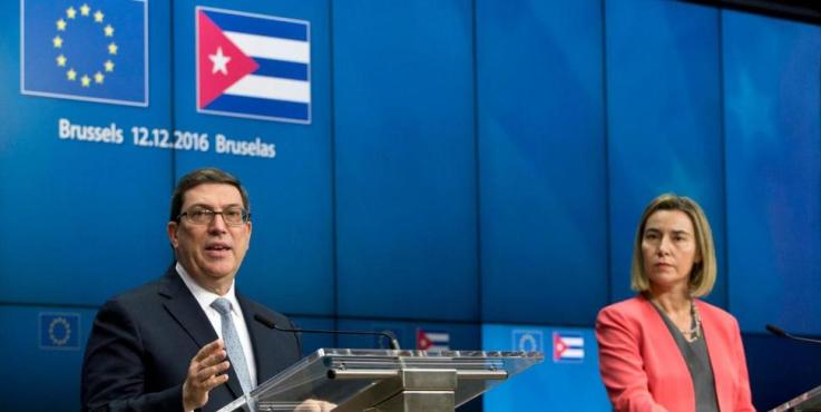 La UE y Cuba firman primer acuerdo bilateral de su historia