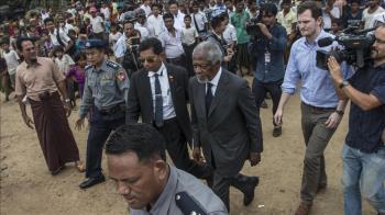 Former UN Head Visits Myanmar amid Muslims Massacre