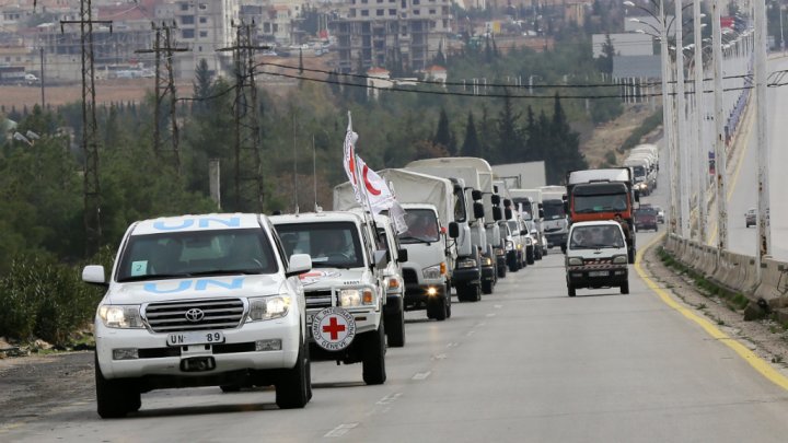 الهلال الأحمر السوري يدخل بلدة مضايا لمعاينة 250 شخصاً