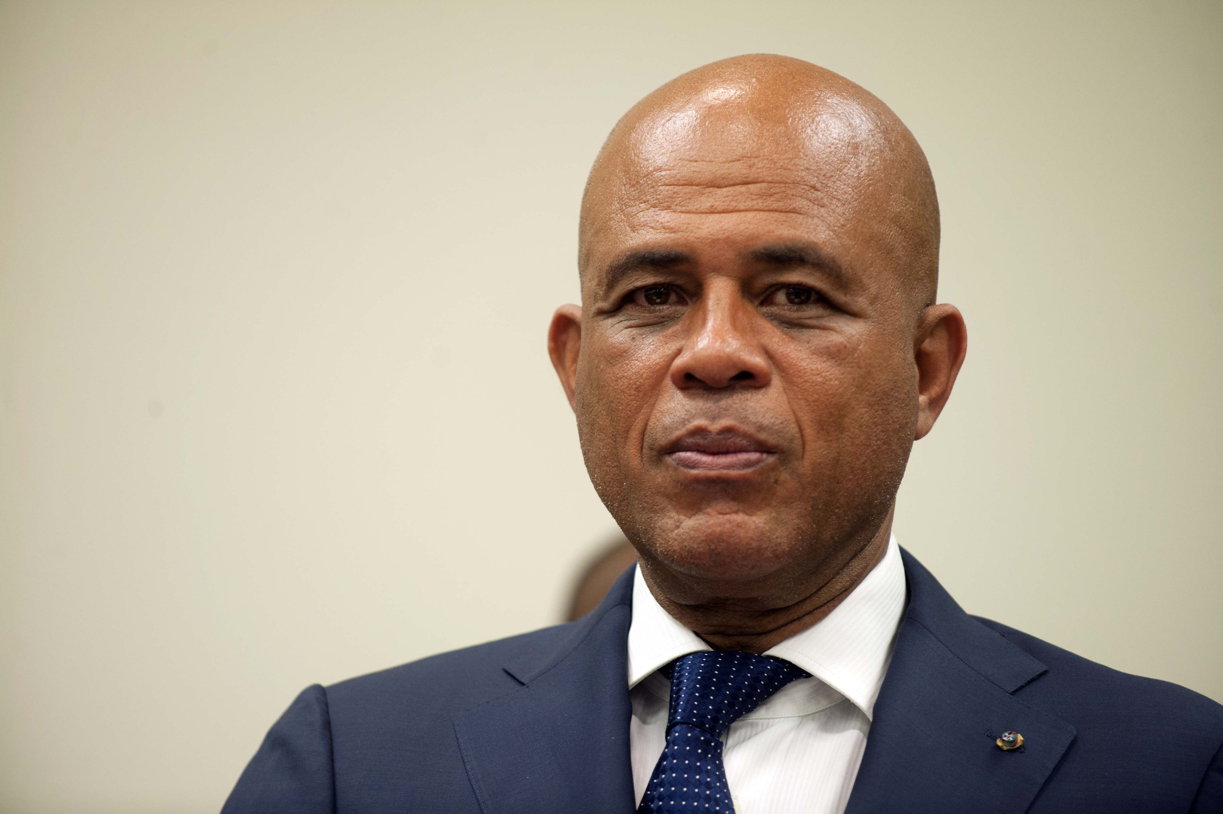 Martelly llama al pueblo haitiano a mantener calma y solventar crisis electoral con diálogo