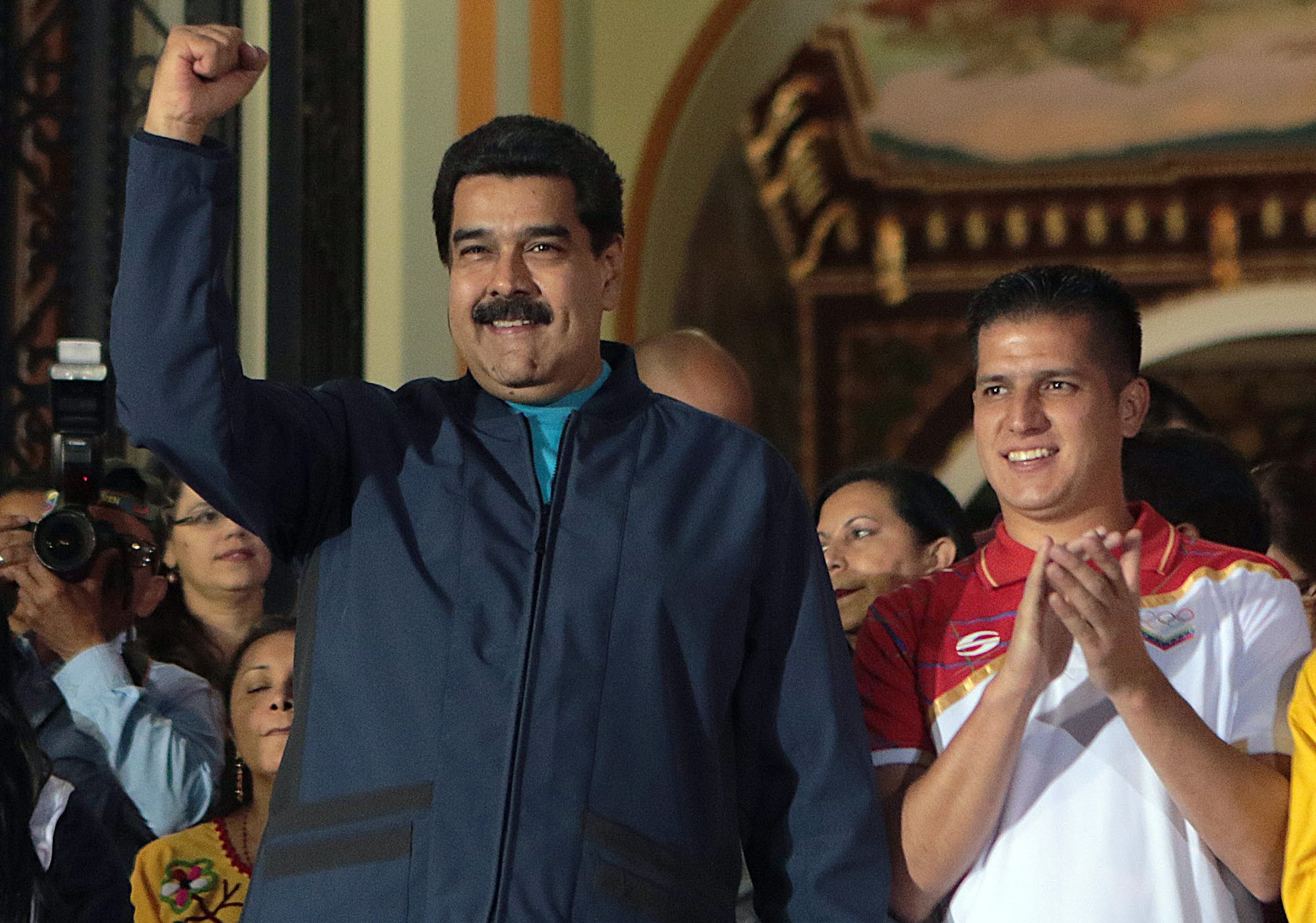 Maduro pide al pueblo no subestimar las amenazas de oposición