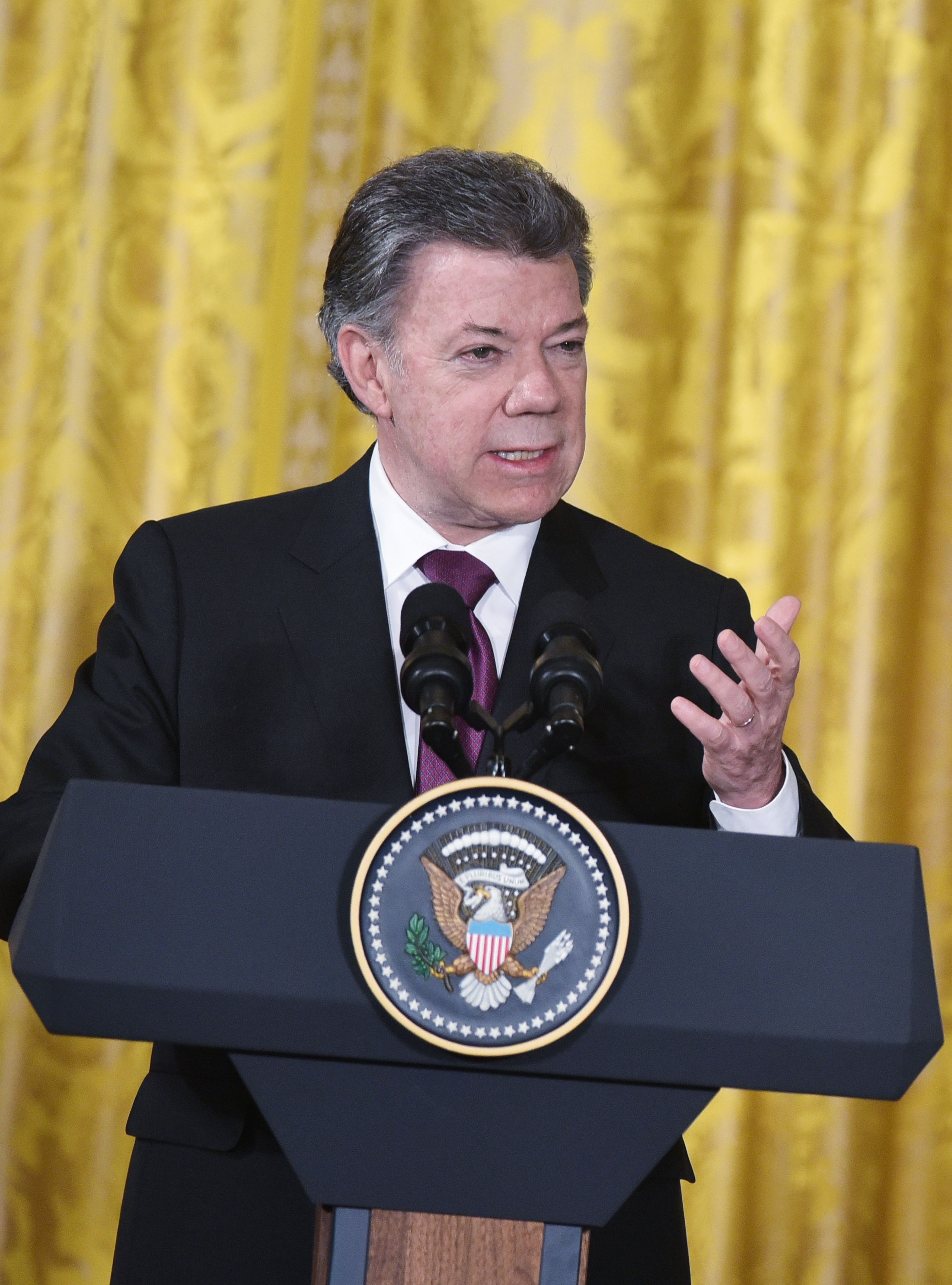 Colombia: Santos confía en firmar este año la paz con las FARC y también con el ELN