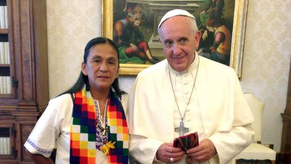 Papa expresa su apoyo a la líder indígena detenida de Argentina, Milagro Sala