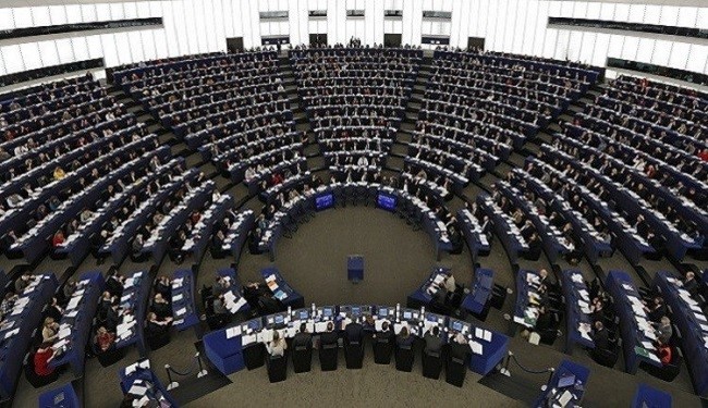 البرلمان الأوروبي يفرض حظراً على تسليح السعودية
