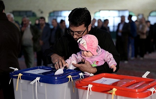 Tight Race as Iranians Vote in Majlis, Assembly of Experts Elections