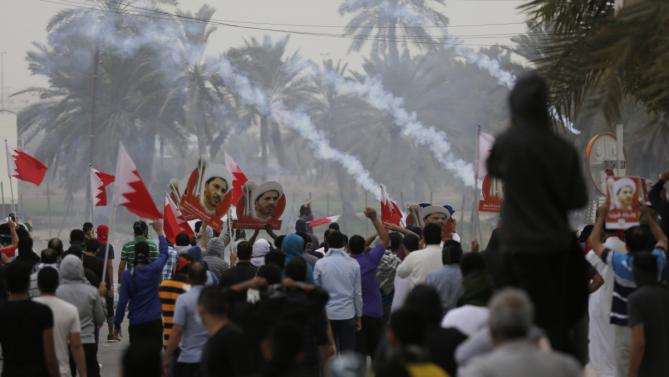 Bahreiníes retoman protestas contra el régimen de Al Jalifa