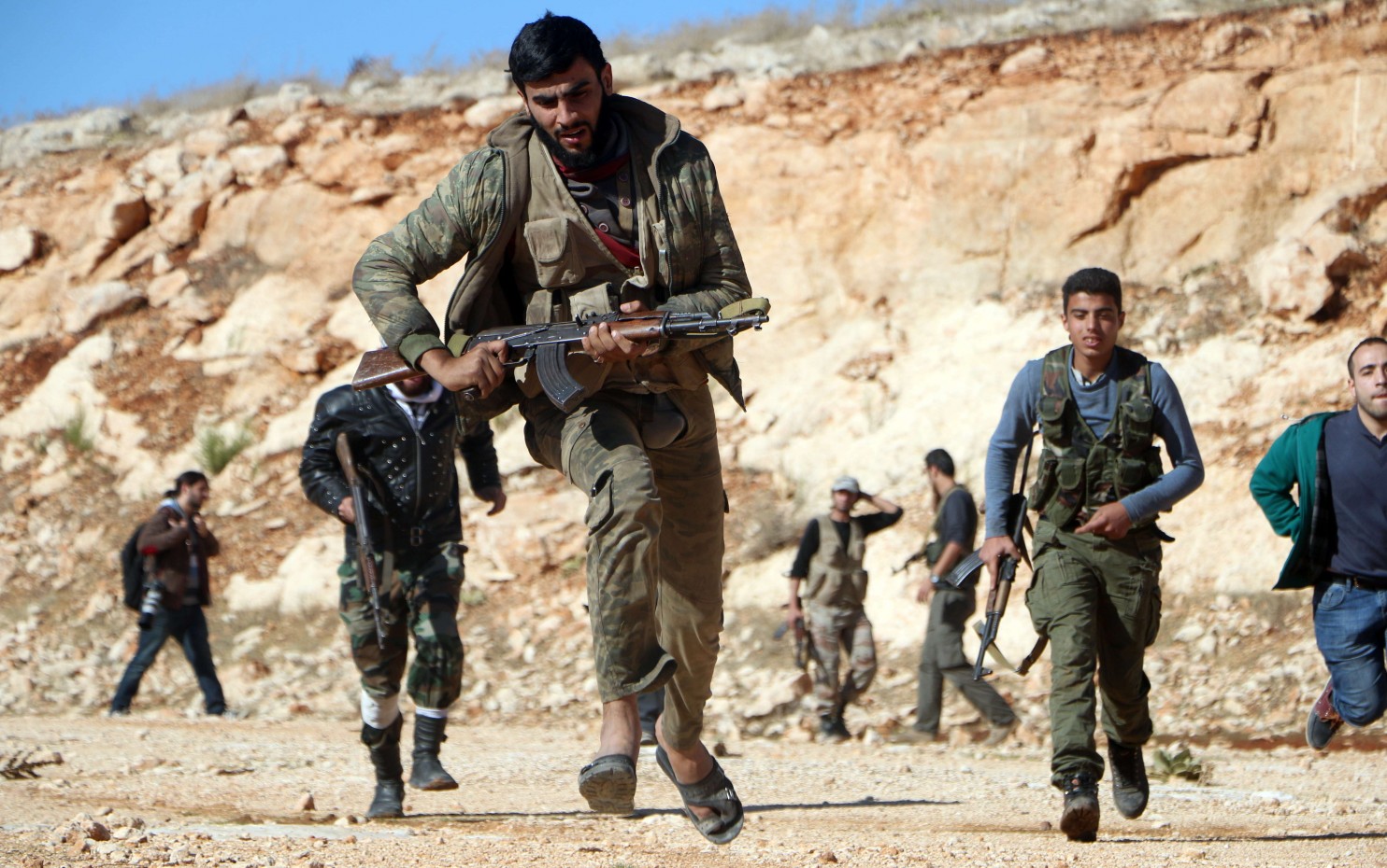 اوباما يطالب البنتاغون بتدريب وحدات من المقاتلين السوريين ومن بينهم الاكراد