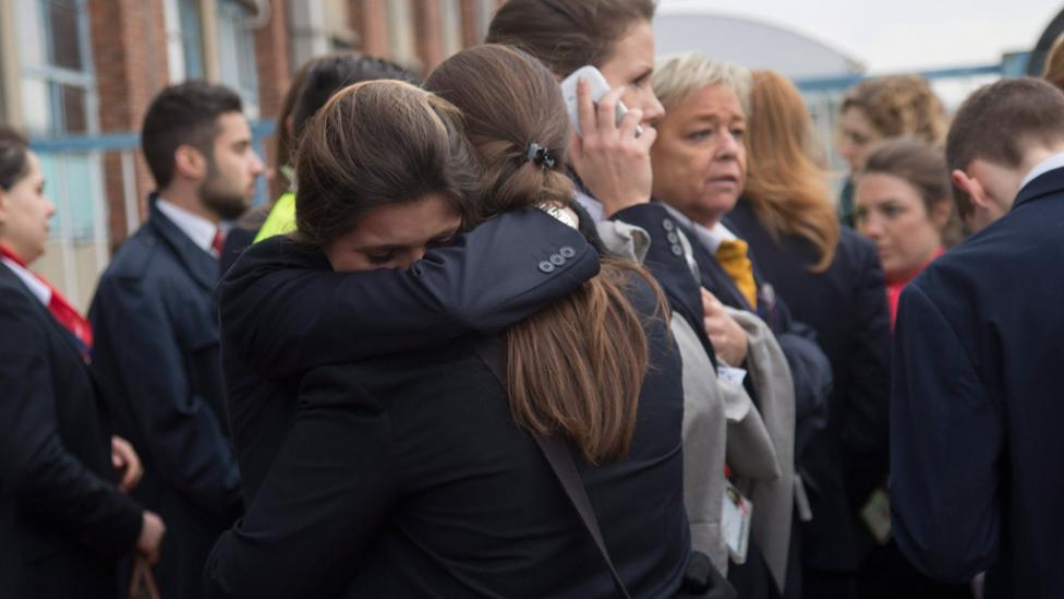 Jornada sangrienta en corazón de Europa; 34 muertos en atentados de Bruselas