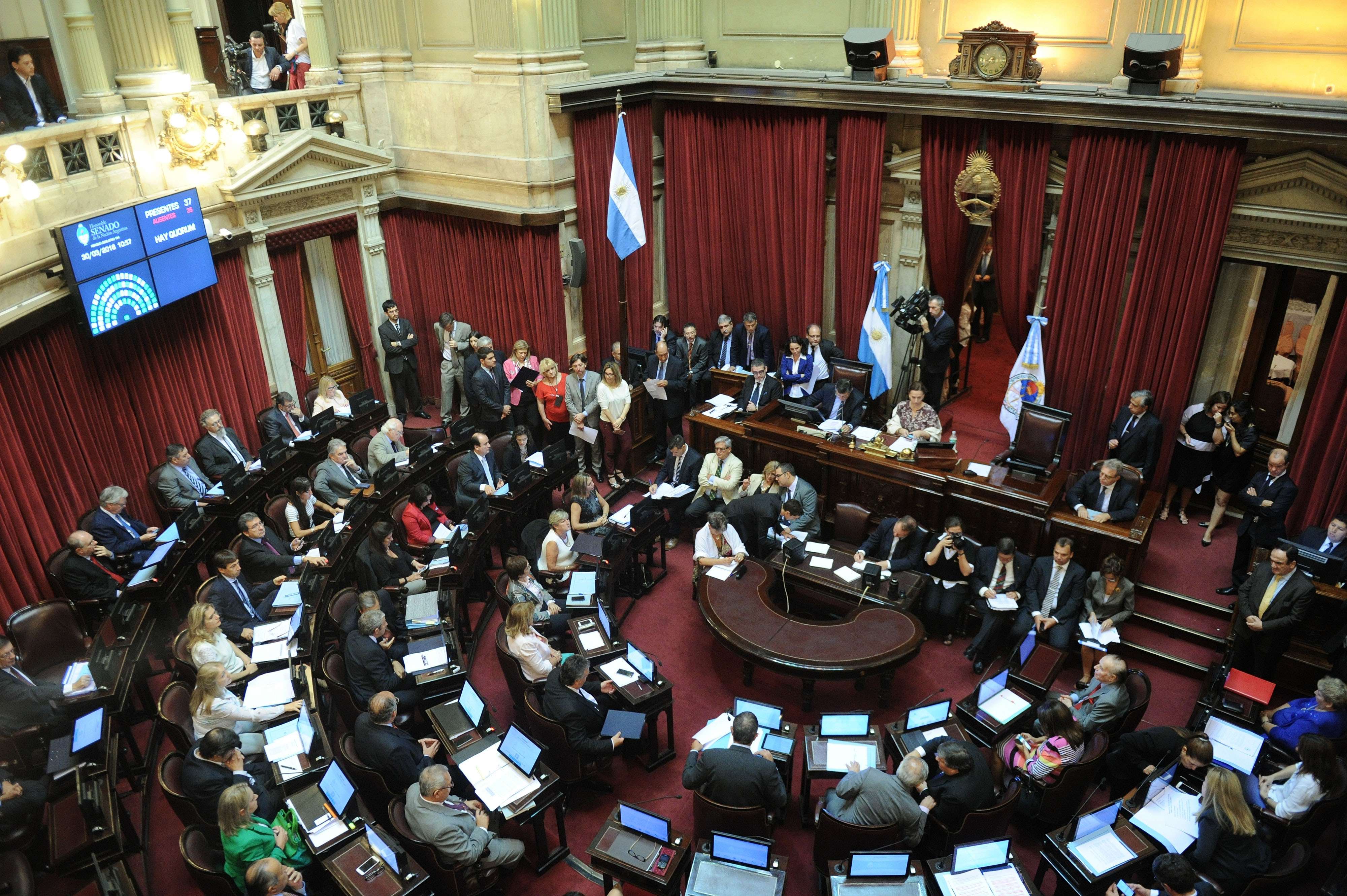 Senado argentino ha empezado debate sobre el acuerdo con los fondos buitres