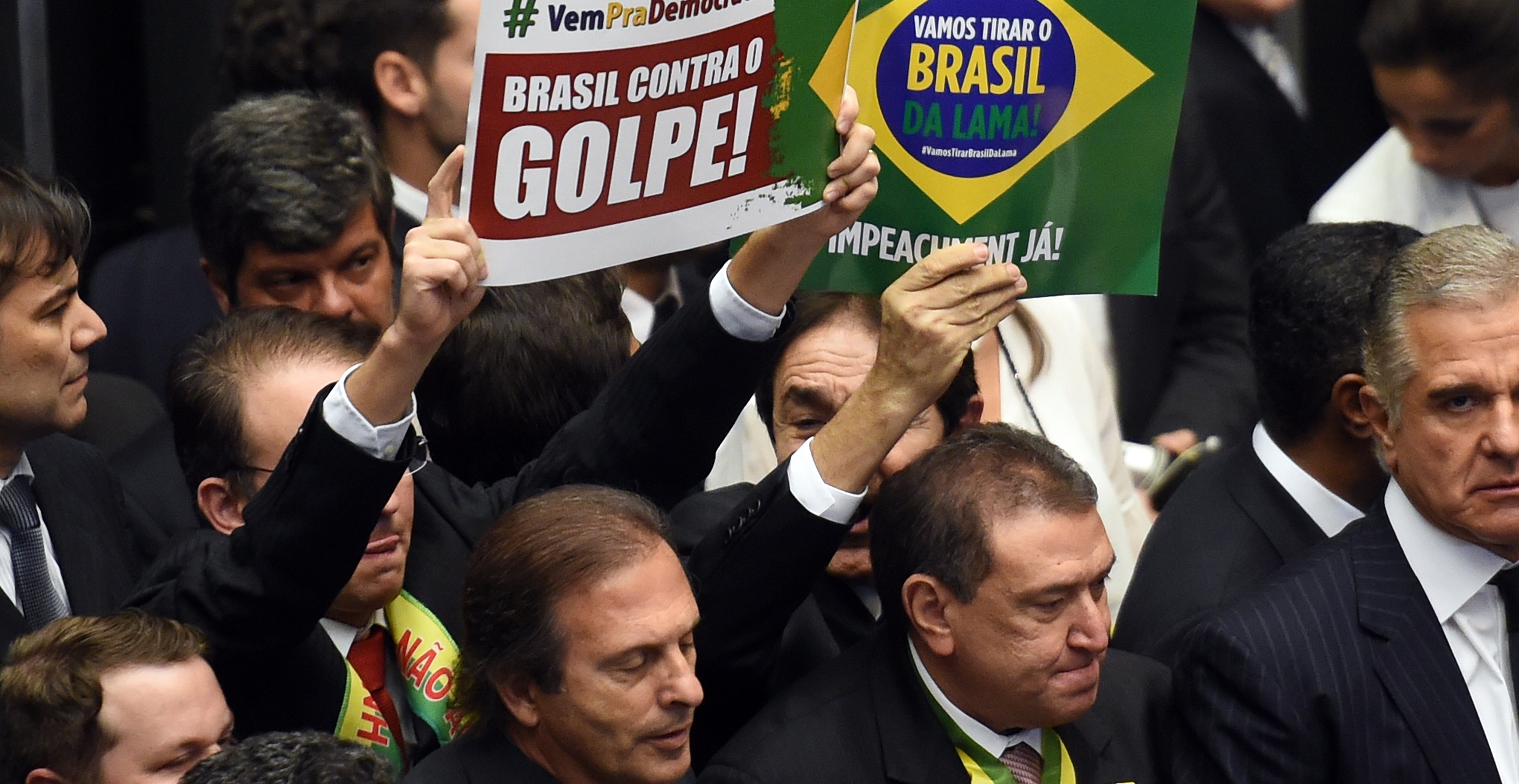 Cámara Baja del Congreso brasileño aprueba el juicio político contra la presidenta Dilma Rousseff