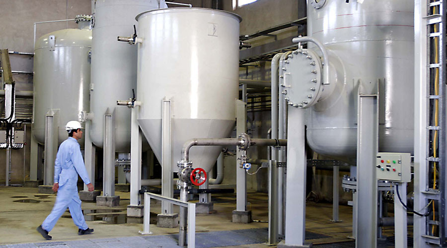 Tehran Sells 32 Metric Tons of Heavy Water to American Company