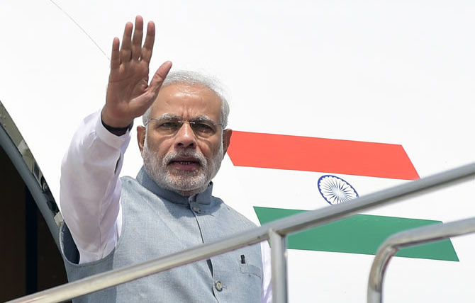 رئيس الوزراء الهندي في طهران لدفع التعاون الاستراتيجي بين البلدين