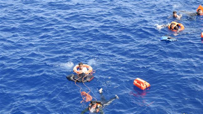 اٹلی میں پناہ گزینوں کی کشتی غرق، کئي ہلاک اور لاپتہ