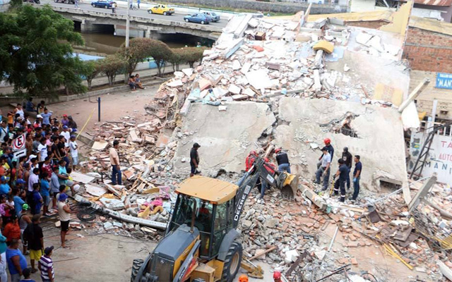 Ecuador evalúa vender activos para reconstruir las zonas afectadas por el terremoto